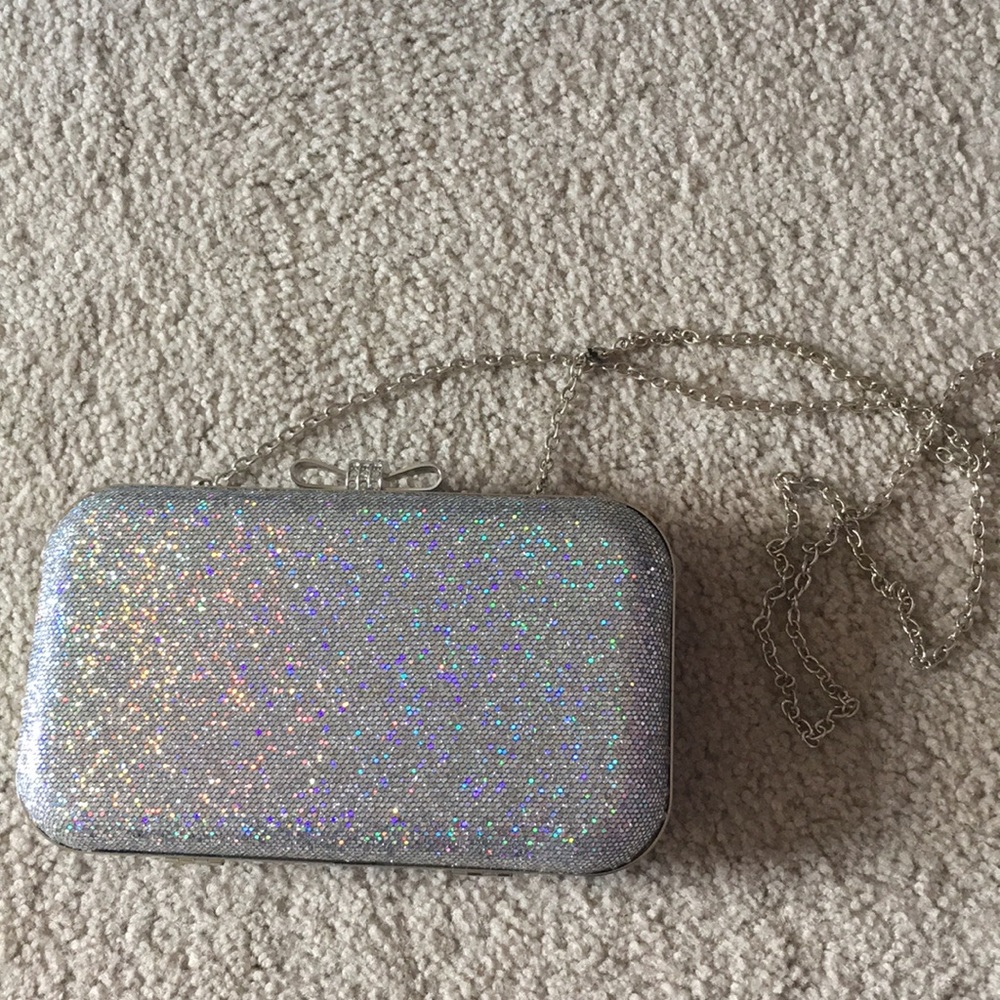 Beautiful Iridescent Clutch 🦋